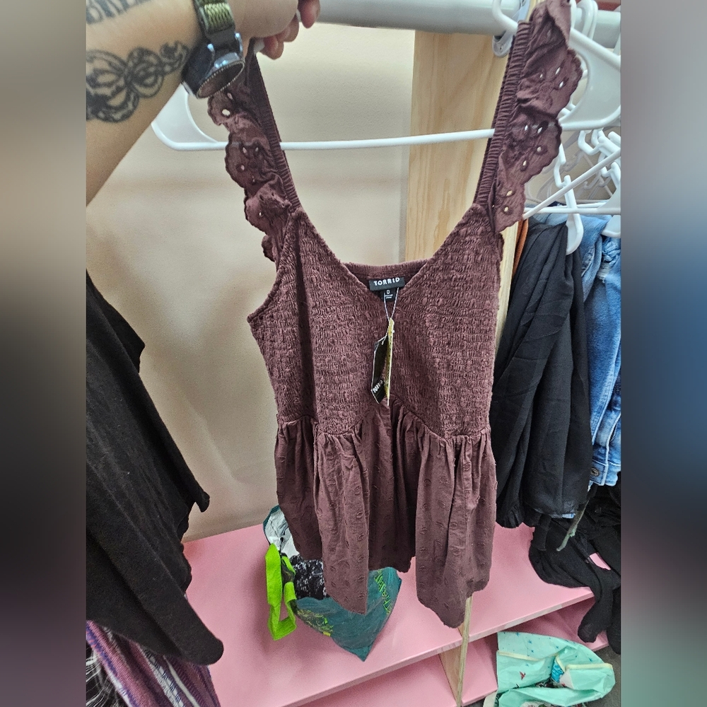 Torrid eyelet tank